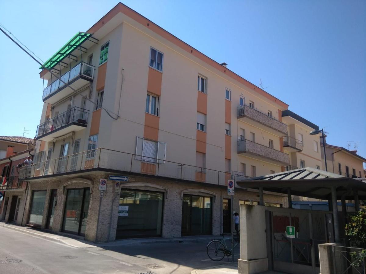 Buonarroti Apartment Grado Luaran gambar